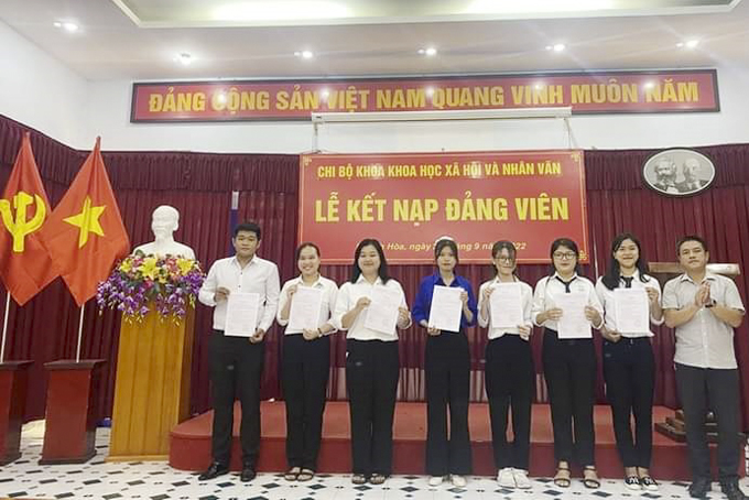 Đảng bộ Trường Đại học Nha Trang: Quan tâm phát triển đảng trong sinh viên